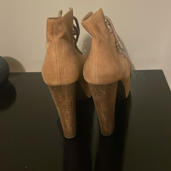 Jeffrey Campbell pristine condition heels - Picture 2 of 3